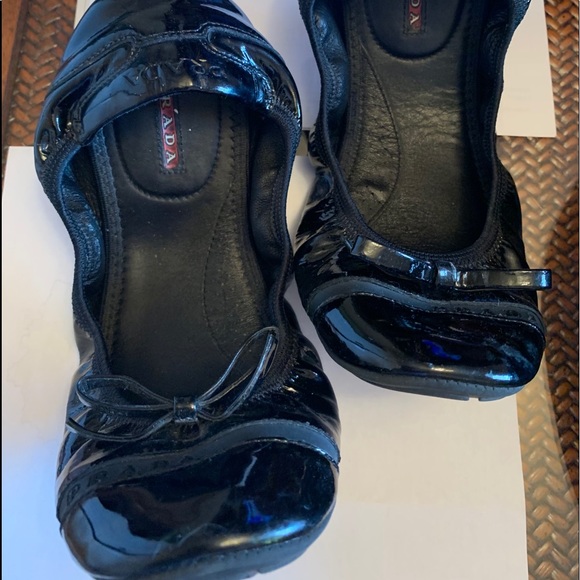 Prada shoes - Picture 2 of 5